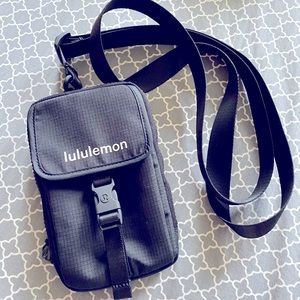 ❤️FLASH SALE $20 TODAY ONLY ❤️NWOT LULULEMON CROSSBODY
